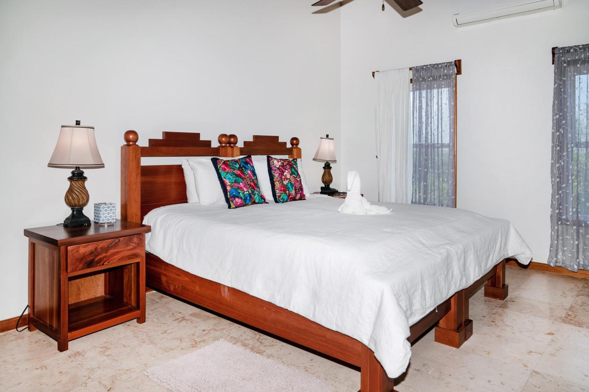 Residences At Barrier Reef 4C Oceanview 2 Bedroom By Stay Floreo San Pedro  Exterior photo