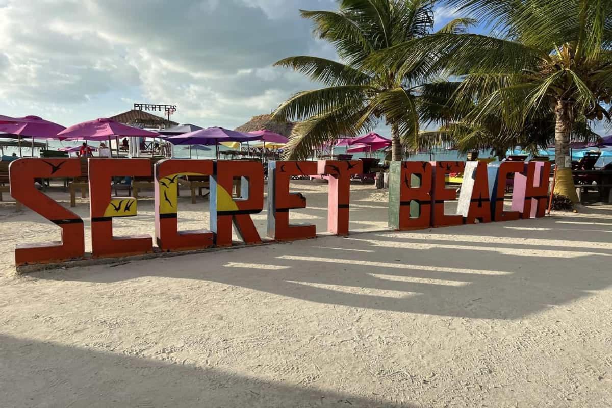 Residences At Barrier Reef 4C Oceanview 2 Bedroom By Stay Floreo San Pedro  Exterior photo